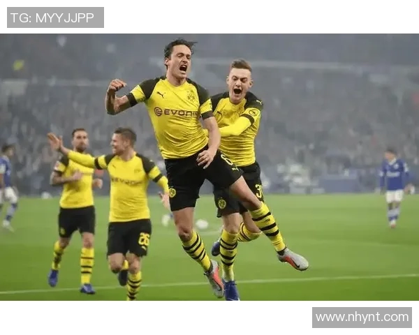 多特蒙德猛攻破铁桶防线,轻松击败克鲁克尼斯! 多特蒙德猛攻破铁桶防线,轻松击败克鲁克尼斯!