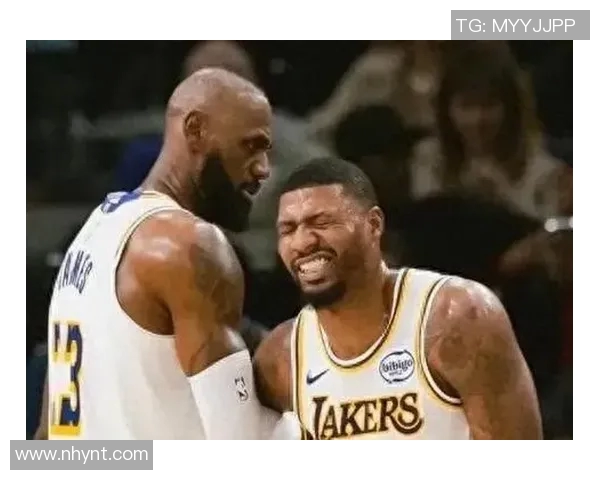 詹姆斯连续三场比赛砍下40+,领导湖人豪取三连胜 詹姆斯连续三场比赛砍下40+,领导湖人豪取三连胜